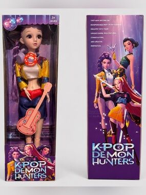 KPOP Demon Hunters Rumi Singing Doll – Large Fashion Doll with Music – Brand New
